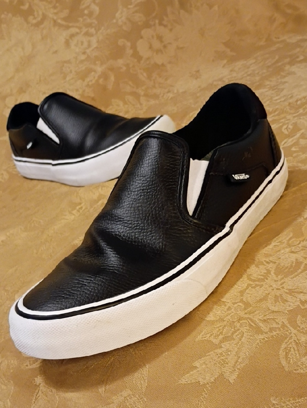 Vans Black Slip-On Leather Sneakers Men's 9.0 Women's 10.5